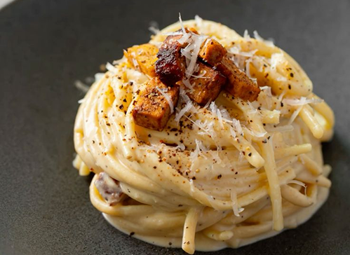 MACARRÃO AO MOLHO ALFREDO