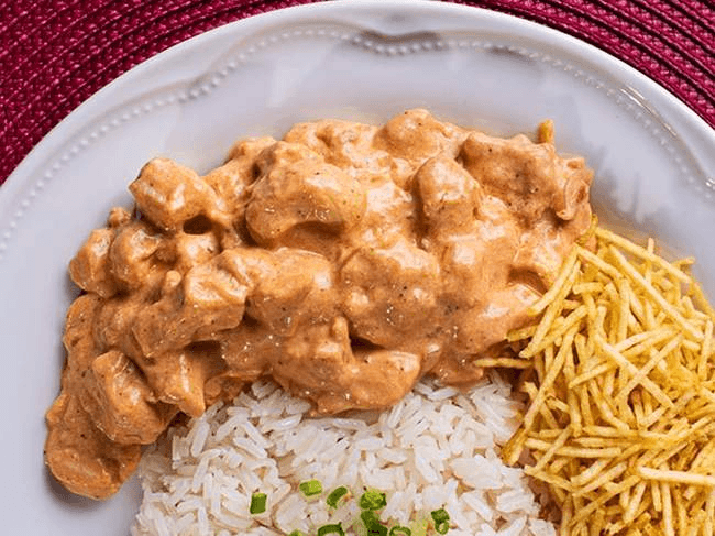ESTROGONOFE VEGANO DE COGUMELOS